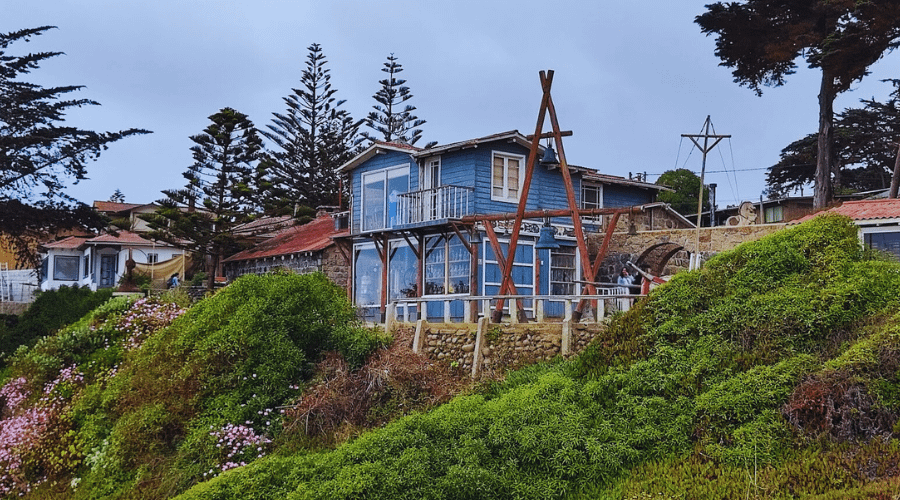 what to do near Santiago de Chile: Isla Negra